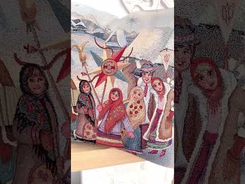 Новорічна наволочка 45х45 см. Щедрівники гобелен з срібним люрексом RUNNER1161, відео 1