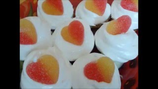 Пирожное корзинка из песочного теста с белковым кремом. Пирожное корзинка из песочного теста с белковым кремом.