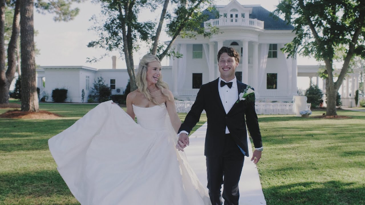 Amanda + Luke | A River Forest Manor Wedding