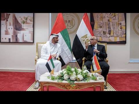سلطان بن أحمد القاسمي يلتقي وزير العدل المصري