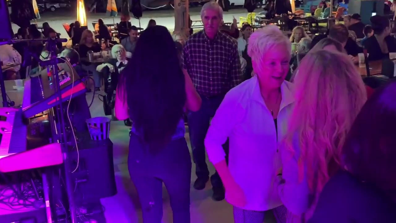 The Outsiderz at TT's