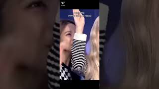 When The Unnies Listen Rose