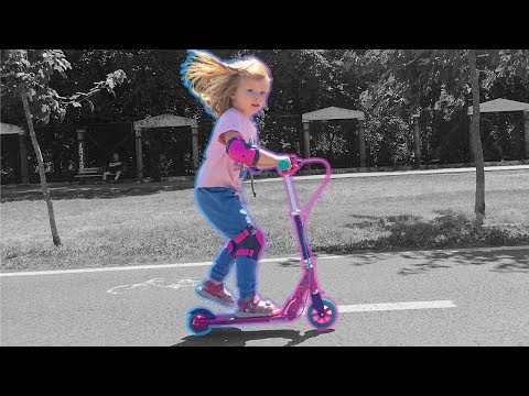 Toddler learning to ride a SCOOTER Oxelo Play 5