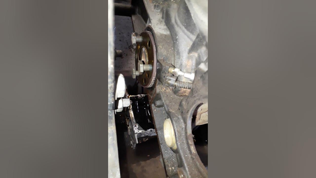 opel astra j 2010 A16XER kampiakselin anturin irroitus, crankshaft