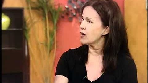 Use thse 5 tips to clear paper clutter.