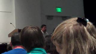 1-to-1 Laptop Program Success Stories:  What leadership strategies are necessary for 1 :1