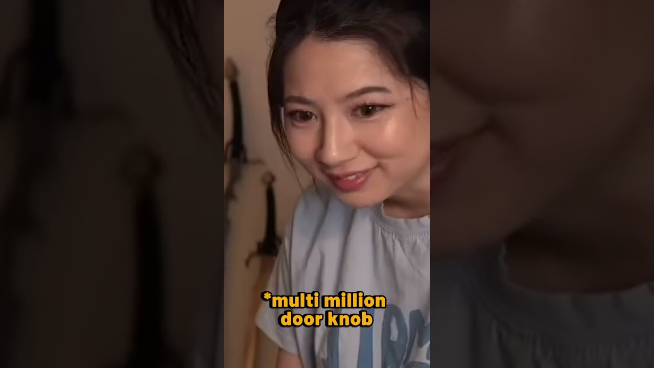 Valkyrae and her Door Knob Situation