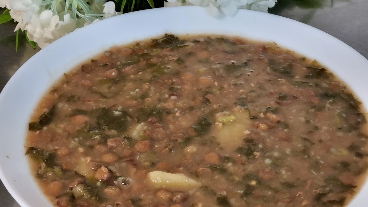 شوربة عدس بحامض مع البطاطا و السلق على الطريقة اللبنانية 🇱🇧(Translated in english)