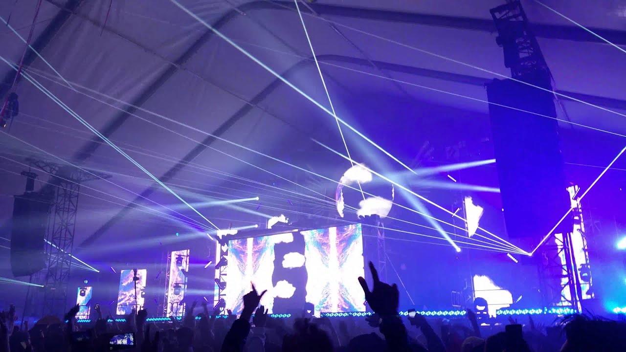 COUNTDOWN 2014 Porter Robinson - Language (4k) - YouTube