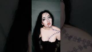 Delores Cosplay , ex esposa de Beetlejuice.  Dolores Disfraz de Halloween. DELORES HALLOWEEN COSTUME