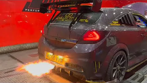 Astra vxr shooting flames on the MSL Dyno 🔥