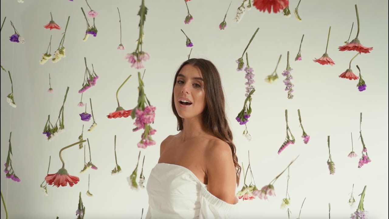 Elkarrekin Gaudenean (Official Video) - Eider Saez