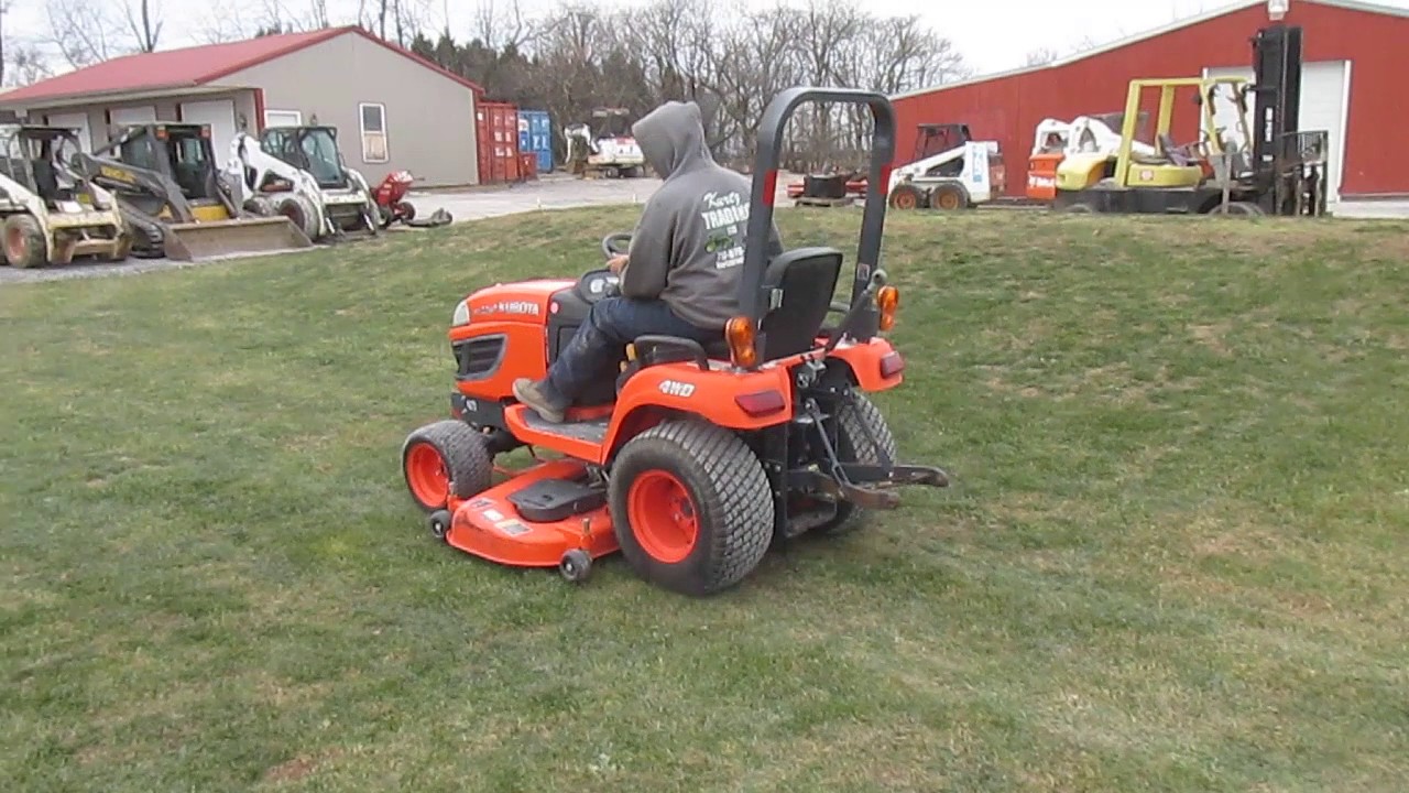 Kubota Tractor With Belly Mower