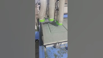 Cắt cnc cửa gỗ công nghiệp, soi huỳnh cửa trên máy cnc 3 đầu