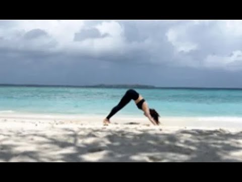 Whoa! Mira Rajput's early morning Surya Namaskar video on Maldives beach will motivate you