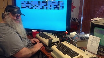 A Mysterious 2 Prong Commodore Vic-20 Diagnosed - Dave Bradley - Episode 540 - 8-Bit 6502 Vic Vic20