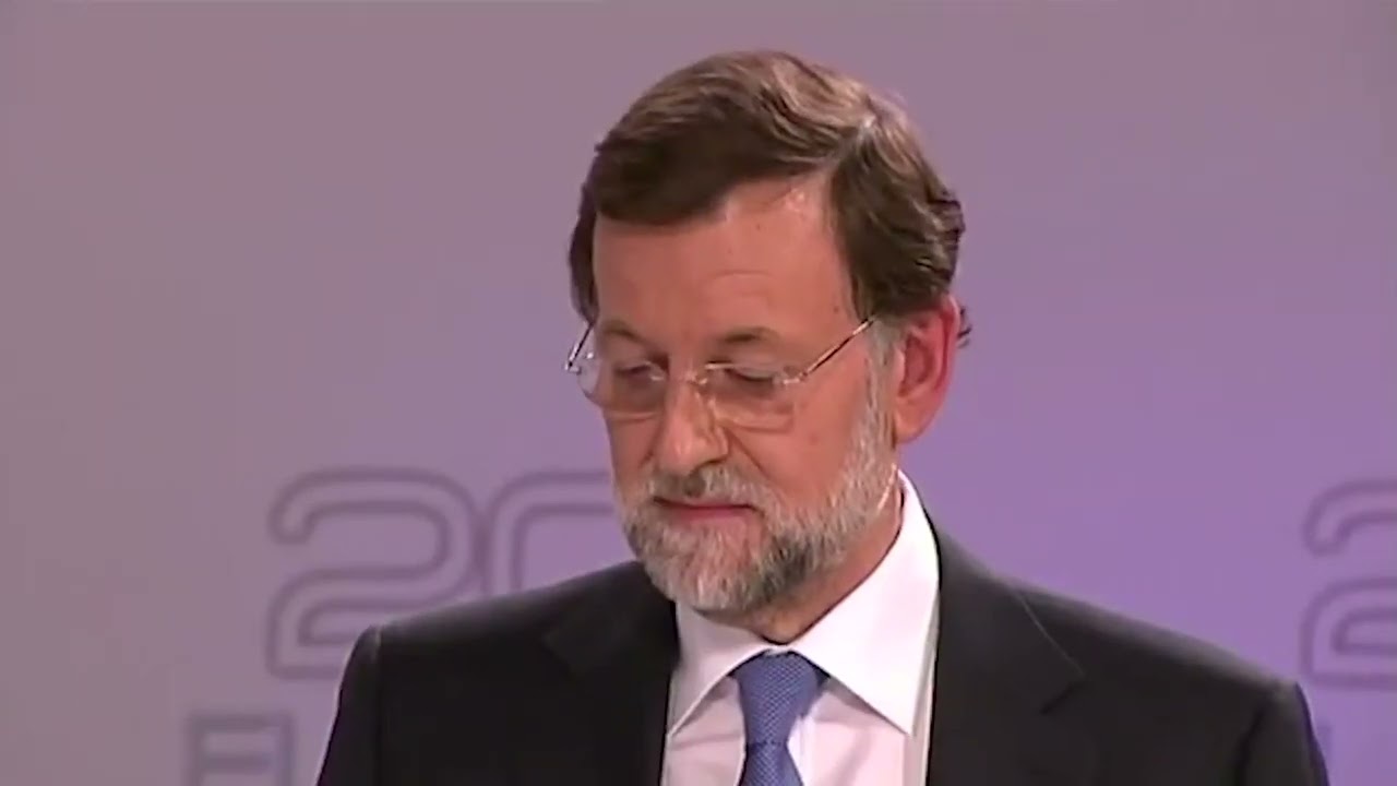 Debate 2011: Rubalcaba acusa a Rajoy de ocultar futuros recortes en su programa electoral