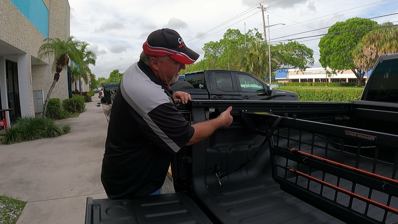 Roll n Lock M Series and Cargo Manager on a 21 Ram 1500 review by C&H