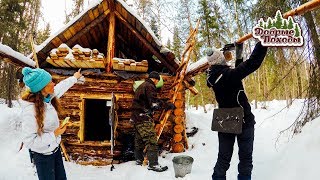 Поход в лес с девчонками в избу. Часть 2 🏕️ Добрые походы.