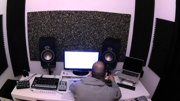 Maertz in the studio: Noise and LFO experiments.