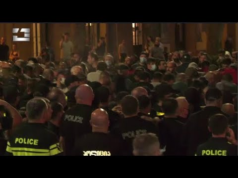 ოპოზიცია ღარიბაშვილი-გომელაურის გადადგომას ითხოვს -  შეფასებები 5-6 ივლისის მოვლენებზე