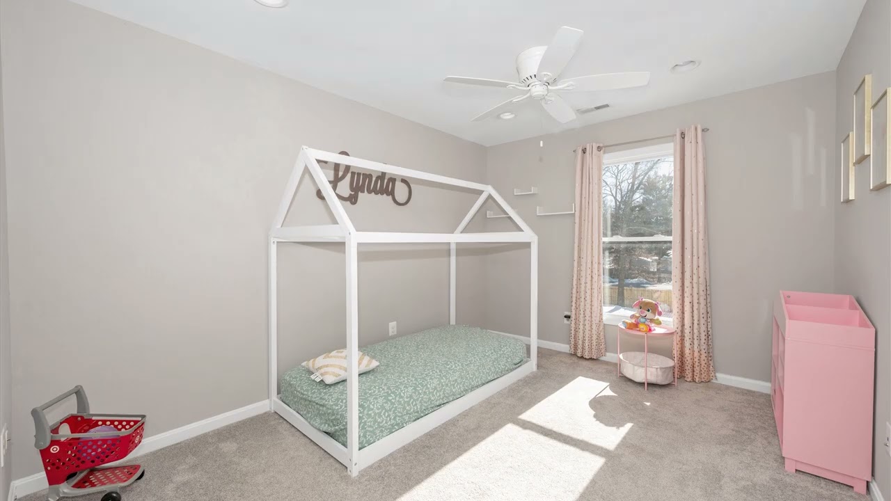 241 Armstrong Ln, Pasadena, MD