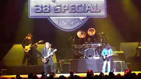 38 Special - Hold On Loosely (Live)