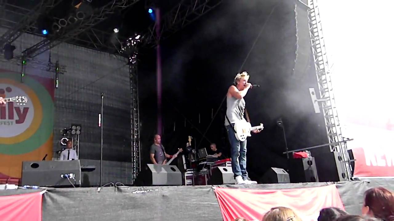 Sunrise Avenue - Nasty (Rewe Festival / Frankfurt) - YouTube