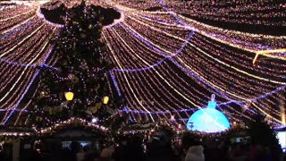 Christmas Markets near the Moscow Kremlin (Russia) Рождественские ярмарки рядом с Московским Кремлем by Notes on Russia 6,751 views 8 years ago 2 minutes, 2 seconds