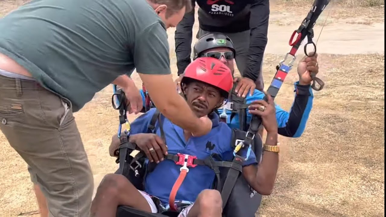 CHARLLES, TIRINGA E TÕE VOANDO DE PARAPENTE NAS FALÉSIAS EM JOÃO PESSOA (PARTE 1) | COMÉDIA SELVAGEM