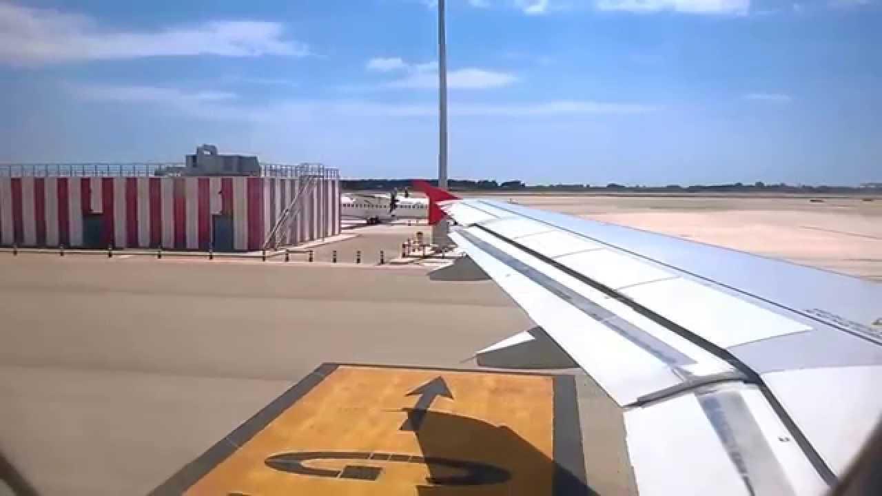 Landing at Barcelona Airport on board Airbus A 319 Czech airlines 14.6.2014