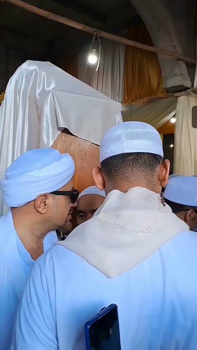 KEDATANGAN HABIB TAUFIQ ASSEGAF DI HAUL AL HABIB SHOLEH BIN MUHSIN AL HAMID KE 48