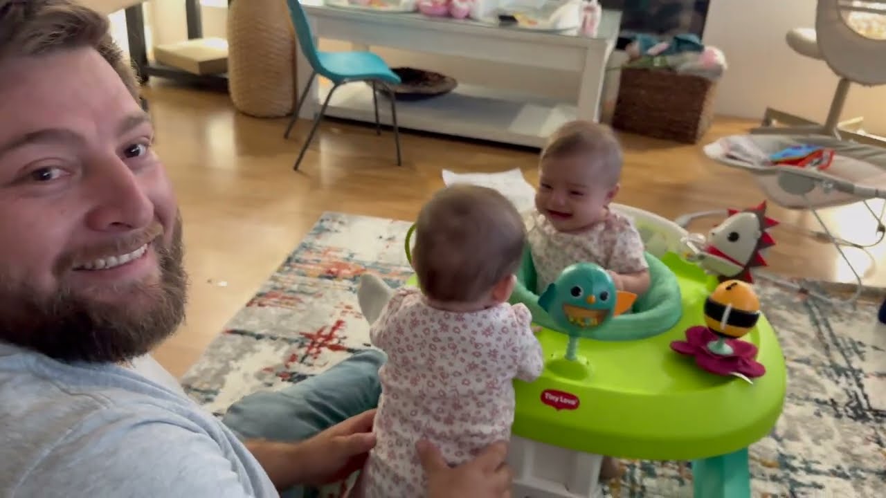 A video that was never posted/TWINS WERE SO LITTLE