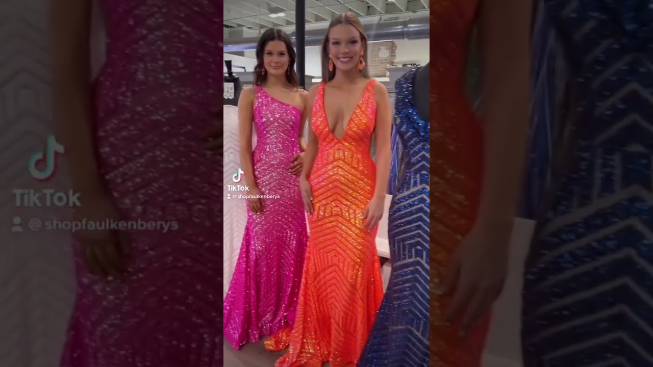 "Stunning Styles: Rock Your Prom Night in a Gorgeous sparkly Prom Dress!"