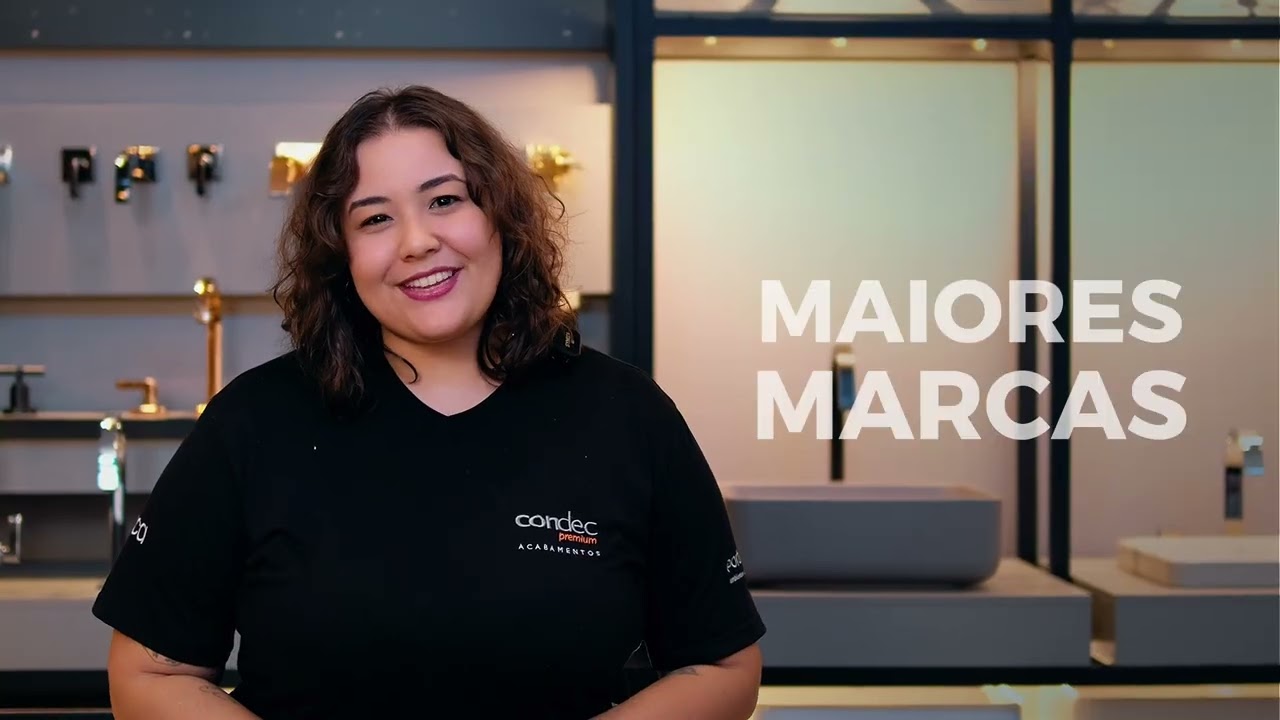 Colaboradora da Condec com trof�us das maiores marcas