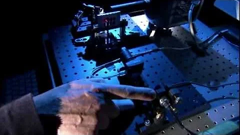 Quantum Mechanics - Double Slit Experiment. Is anything real? (Prof. Anton Zeilinger)