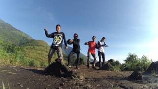 Download Lagu maumere by Rosidi(GR) MP3