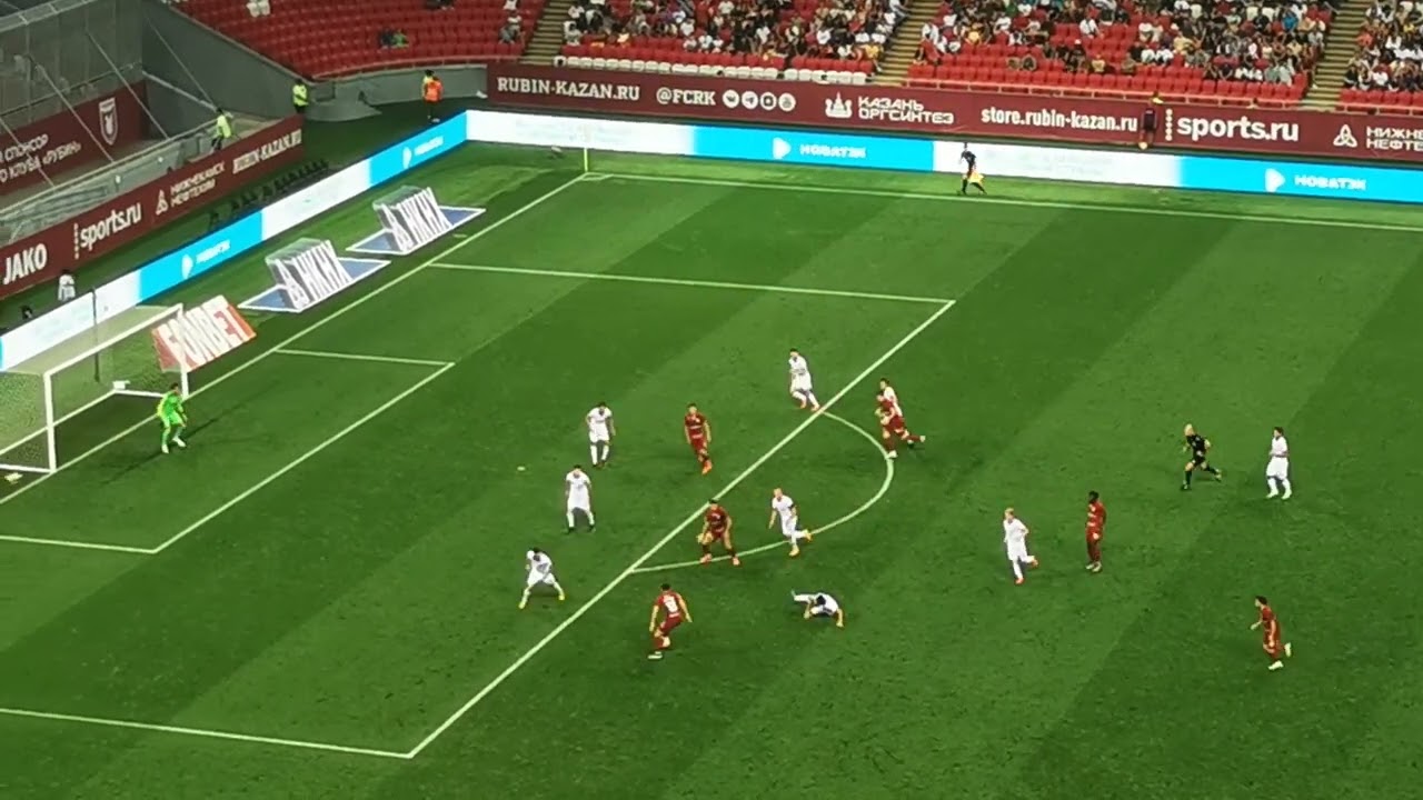 Апшацев крутит - Гильермо ловит. Первый удар вствор от Рубина на 80 минуте. Рубин - Локо