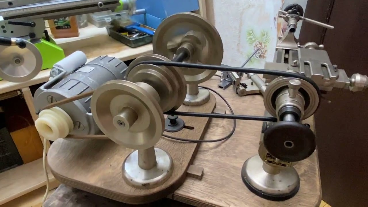 Часовой токарный станок с -95