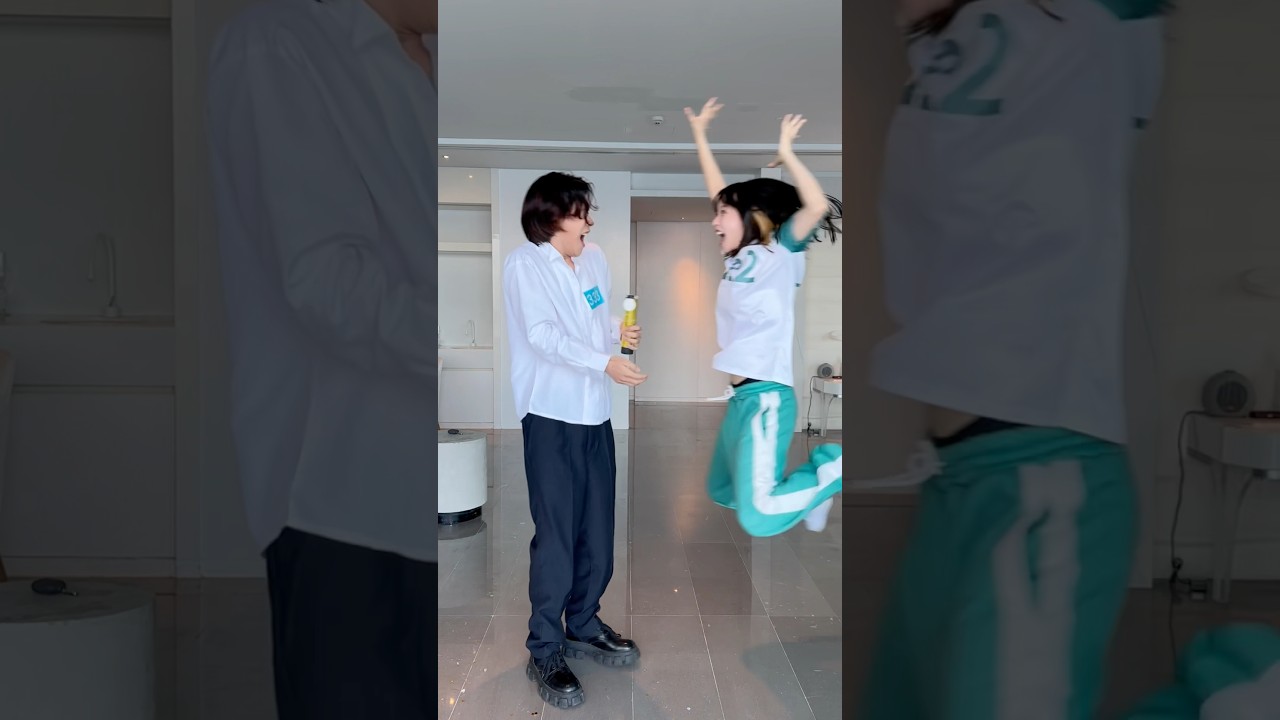 333 really made it awkward for 222🤣#player222 #player333 #squidgame #cosplay #funny #couple