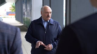 Лукашенко: Зачем ты футболистов выпустил вчера на поле? Мне стыдно на них было смотреть!