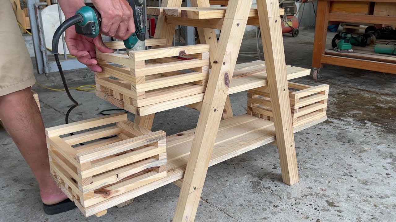 Woodworking DIY Plans & Projects - How to Build an A Frame Plant Stand