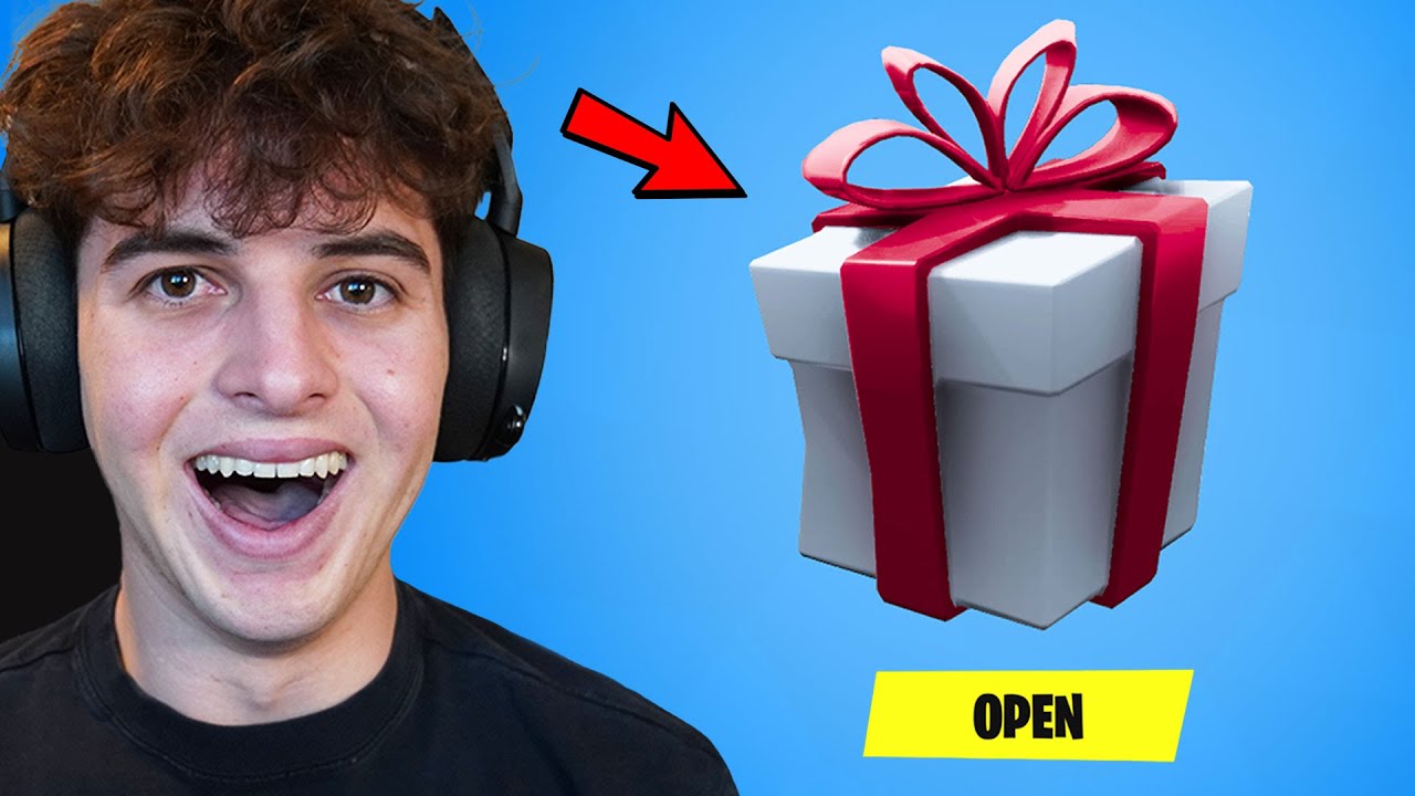 Every Death I Gift A Skin To A Famous Youtuber!