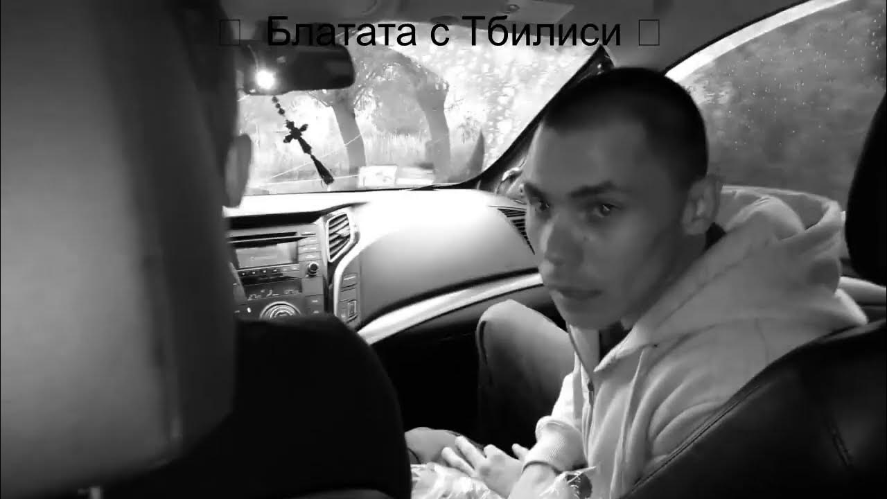 А легавые снуют тут за нами. А легавые снуют тут за нами. А легавые снуют тут за нами. А легавые снуют тут за нами по пятам. А легавые снуют тут за нами по пятам текст песни.