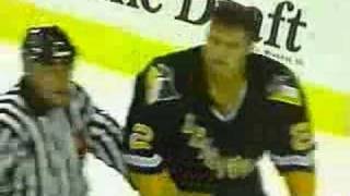 Chris Tamer vs Bob Probert