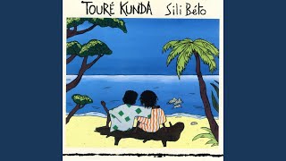 Video thumbnail of "Touré Kunda - Akila"