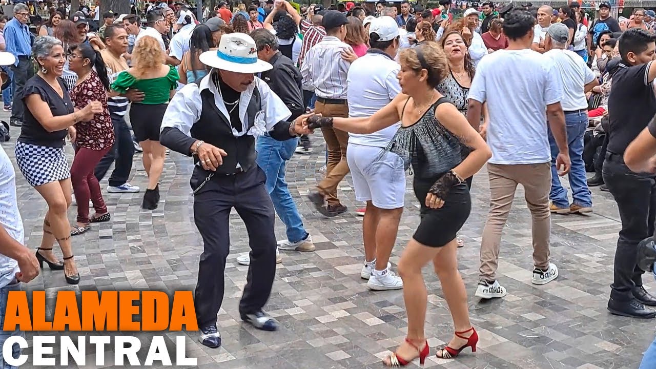 💃🕺 Bailando en la Alameda Central Ciudad de México 4K