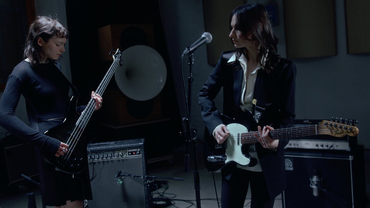 Rosa Damask – The Sun