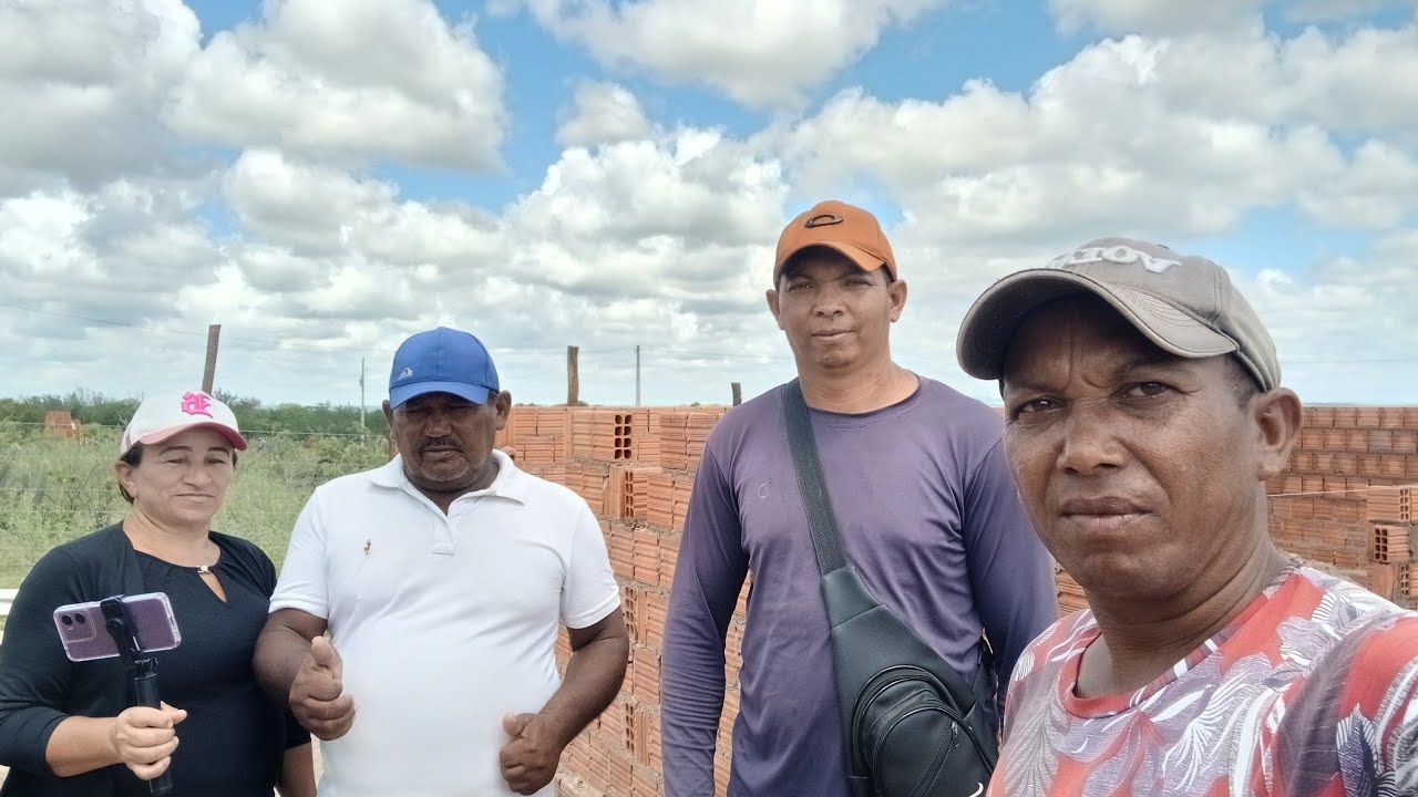 Hoje recebi visitas na roça 