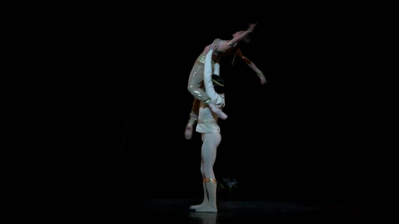 Stanton Welch's La Bayadère
